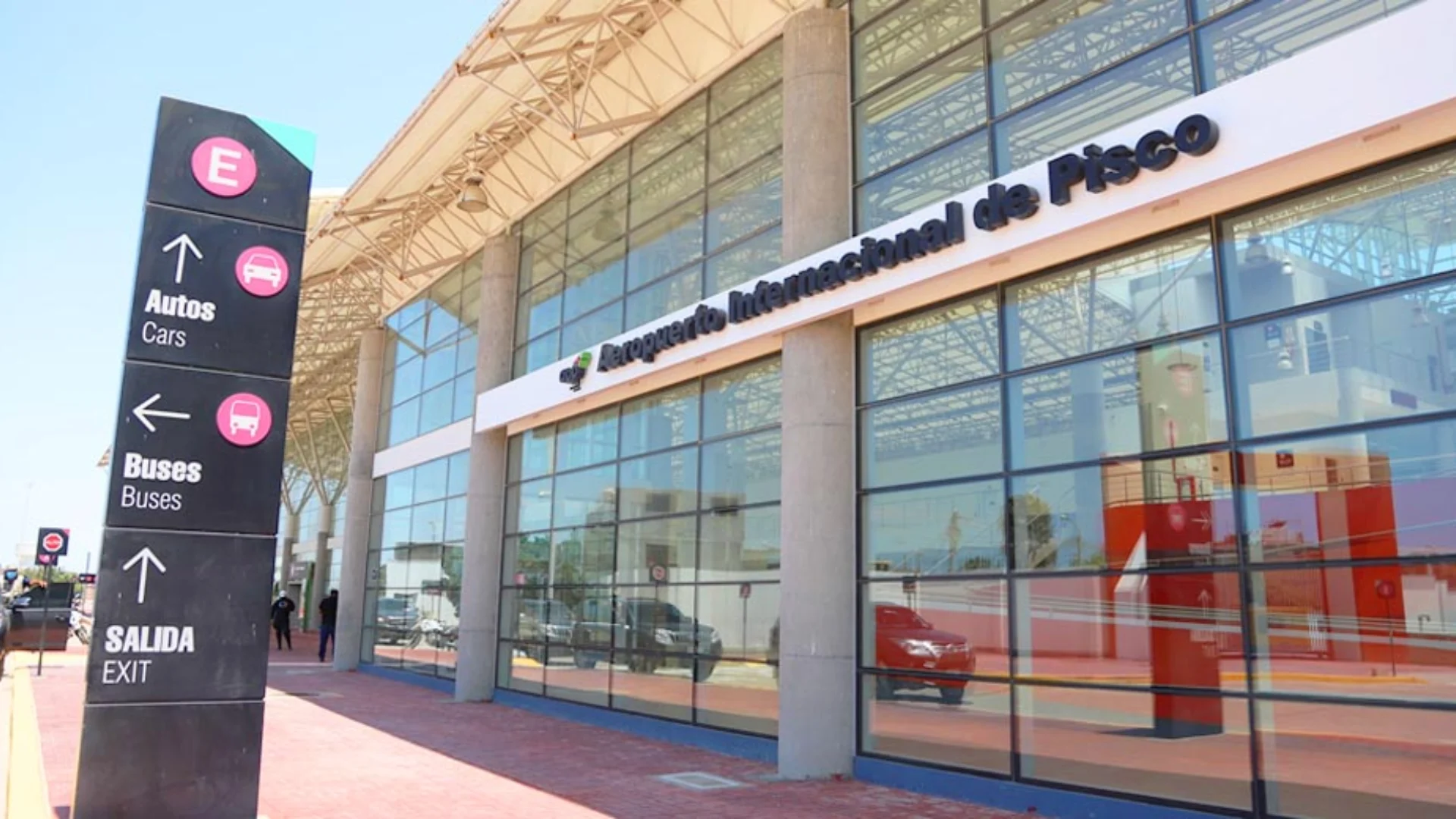 Renán Elías Olivera Airport in Pisco, Peru