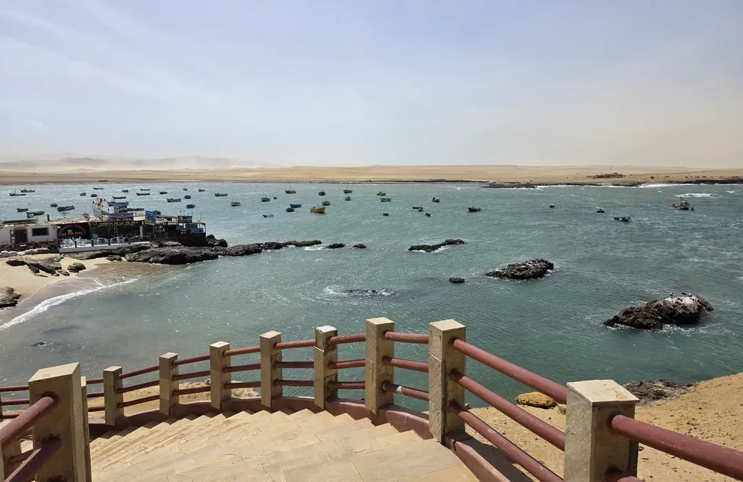 Isthmus ViewpointPARACAS