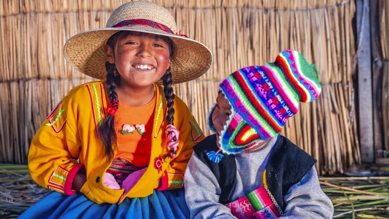 Uros children