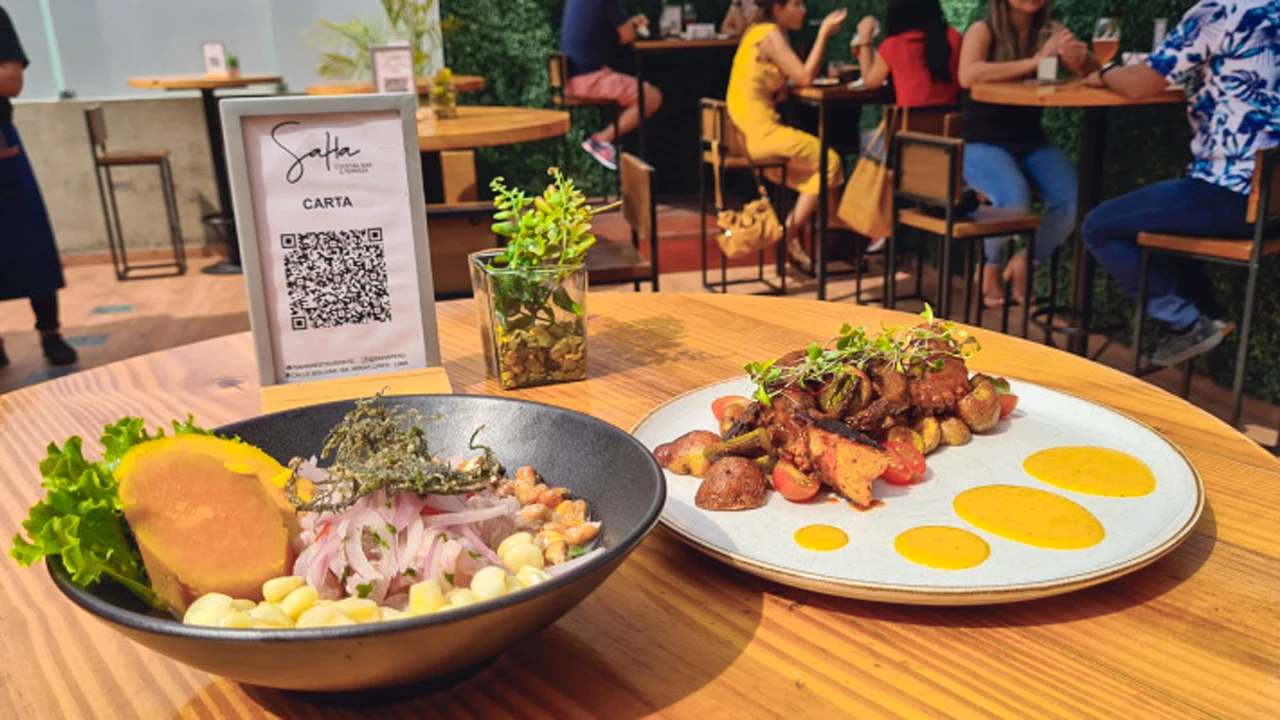 Traditional Peruvian dishes representing gastronomic cities such as Arequipa, Chiclayo, Piura, Trujillo, Huancayo, Tarapoto, and Tacna.