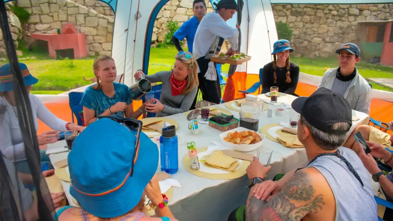 luxury Inca Trail meals gourmet trekking