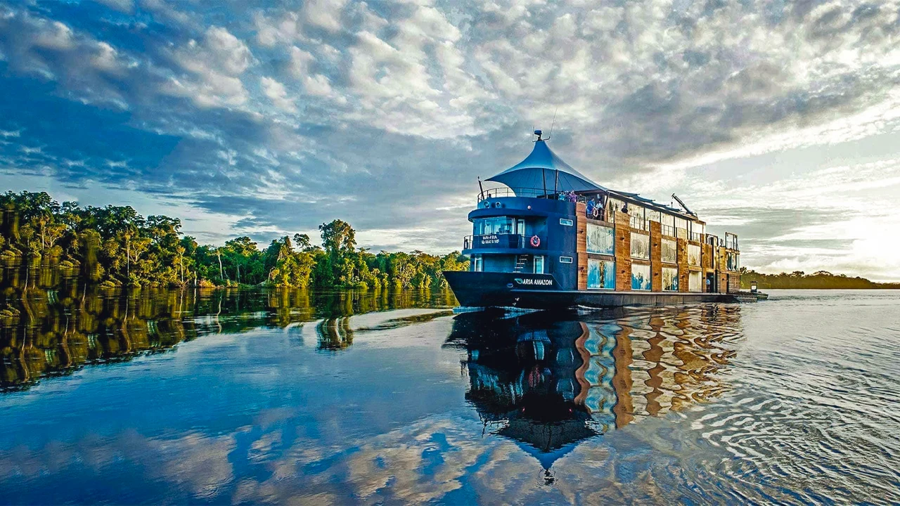 Iquitos recibe el premio Travellers Awards como Destino Revelación 2026 en Madrid