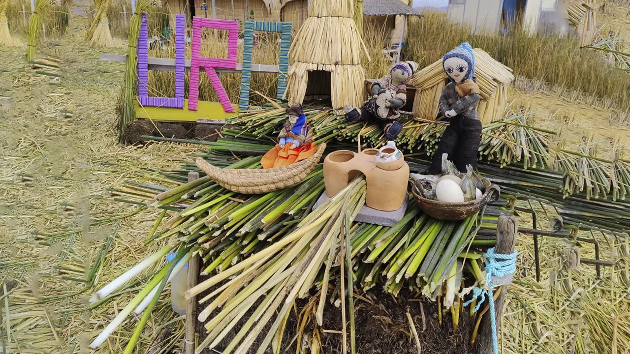 Model of how they built the uros islands in Peru