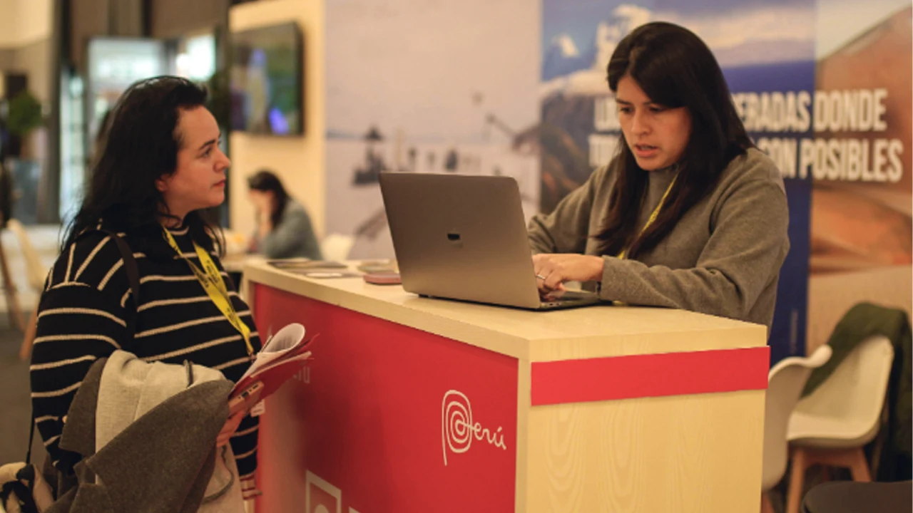 Representantes de PROMPERÚ promocionan al Perú como destino de locaciones cinematográficas durante el Festival de Málaga en España.