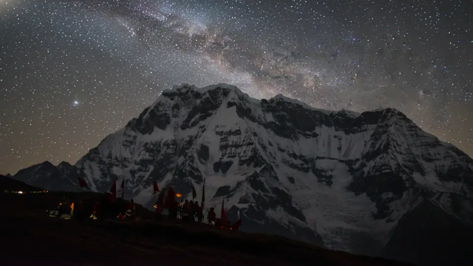 Noche de cielo despejado en Qoyllority