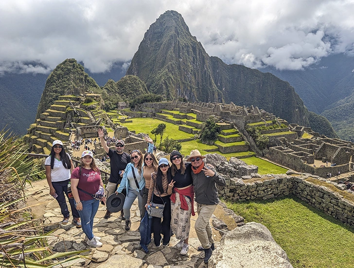 Recorrido guiado por los templos y terrazas de Machu Picchu