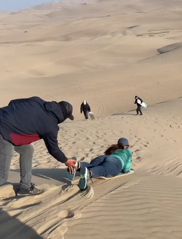 sandboarding en las dunas de huacachina