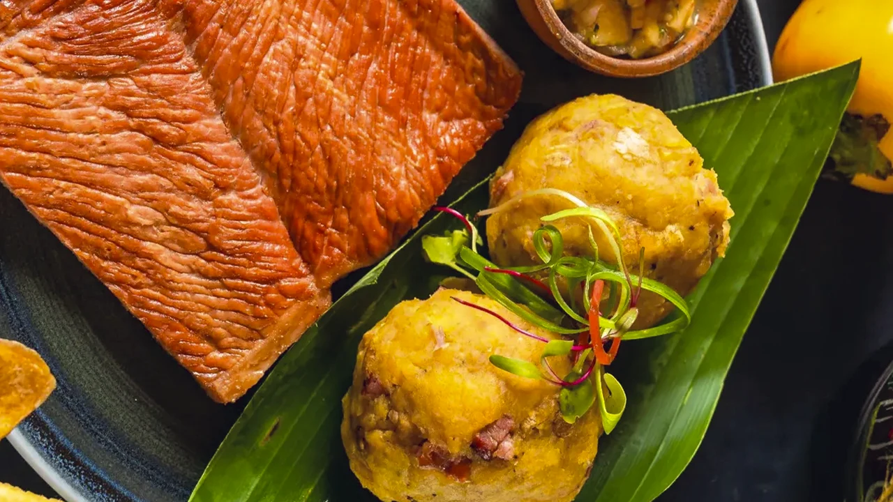 Tacacho con Cecina